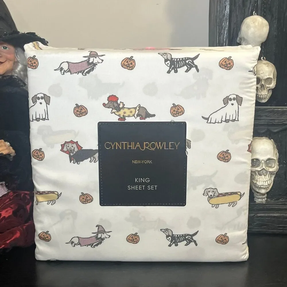 Cynthia Rowley Halloween Dachshund Weiner Dogs in Costume Sheet Set (King)